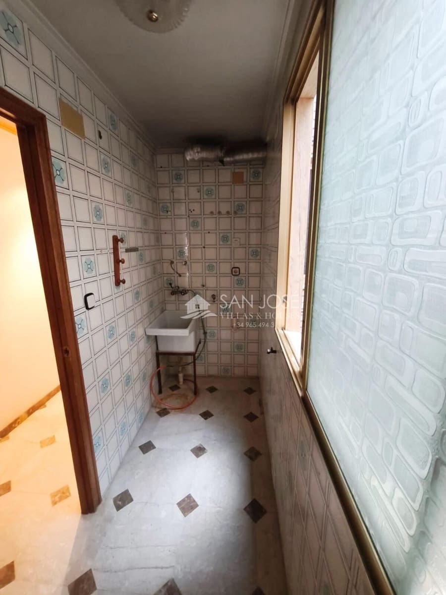 4 makuuhuone Asunto myytävänä paikassa Novelda - 199 000 € (Ref: 9449062)