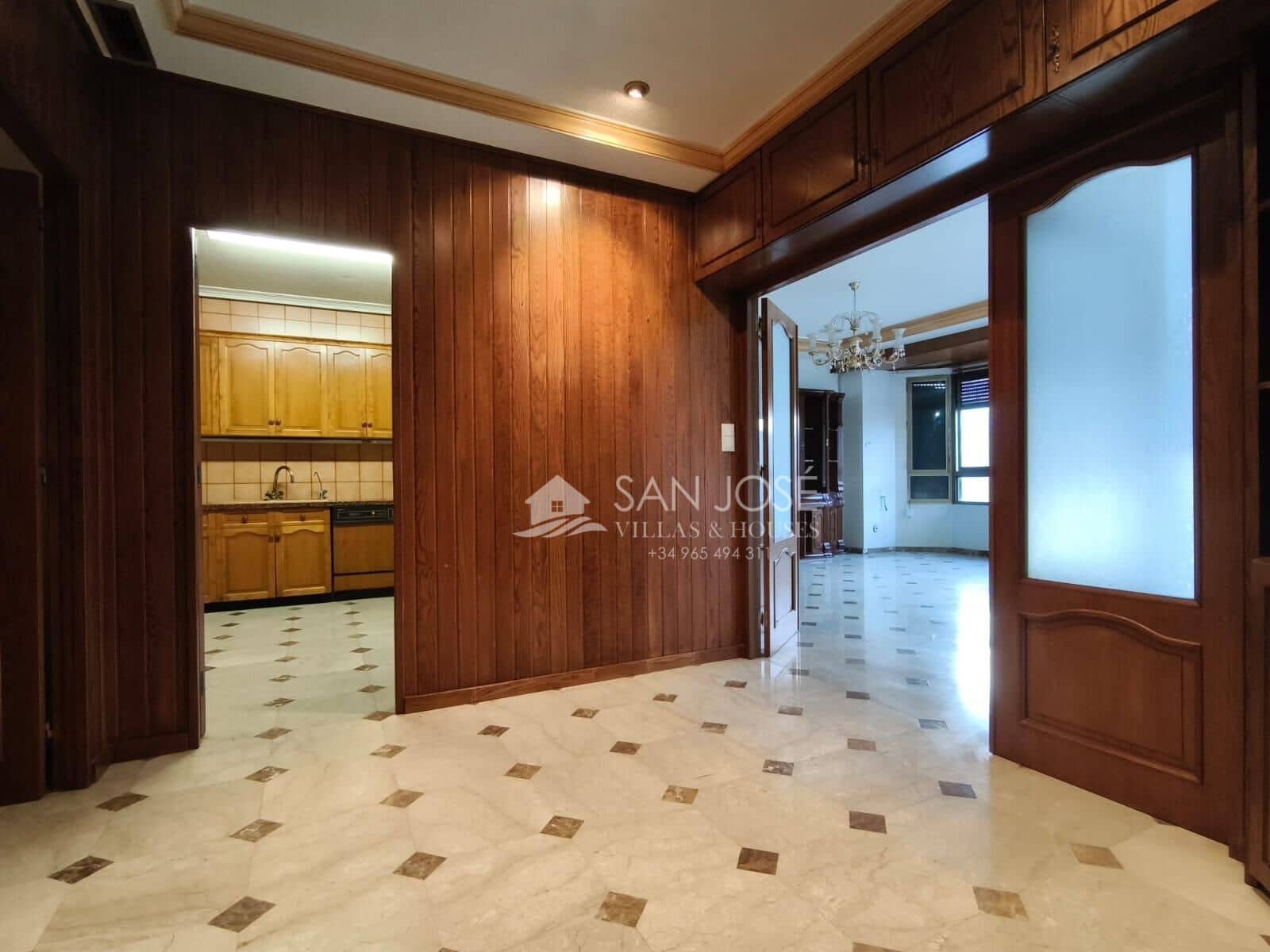 4 makuuhuone Asunto myytävänä paikassa Novelda - 199 000 € (Ref: 9449062)