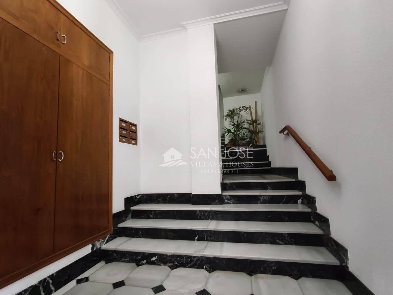 4 makuuhuone Asunto myytävänä paikassa Novelda - 199 000 € (Ref: 9449062)