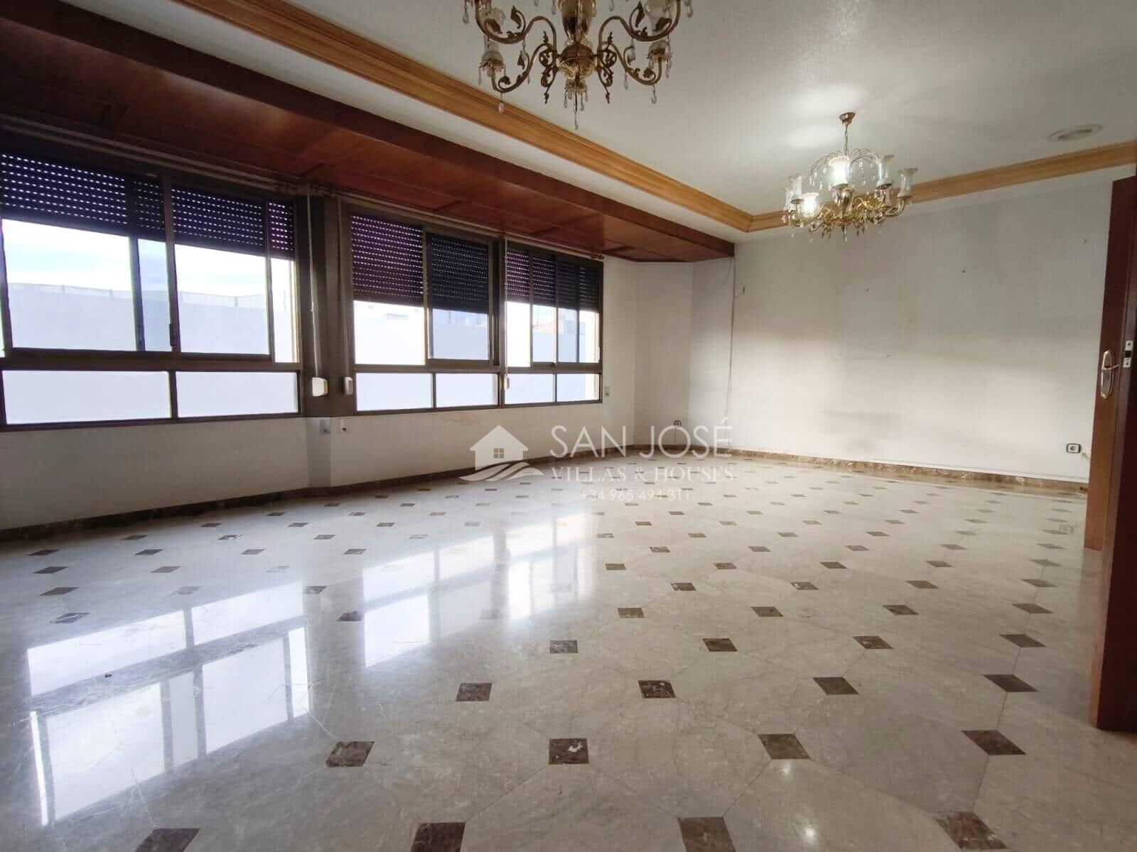 4 makuuhuone Asunto myytävänä paikassa Novelda - 199 000 € (Ref: 9449062)