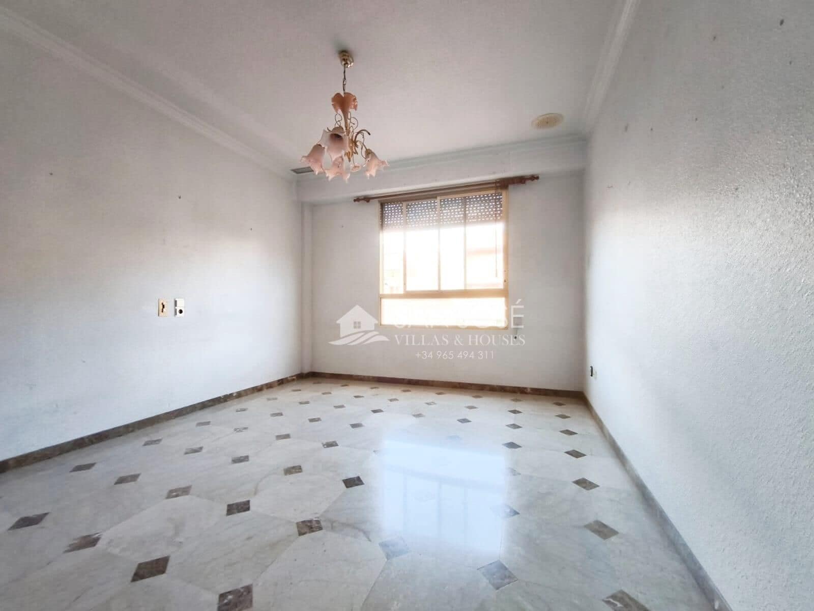 4 makuuhuone Asunto myytävänä paikassa Novelda - 199 000 € (Ref: 9449062)