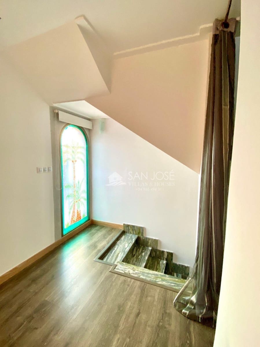 3 soveværelse Villa til salg i Elche / Elx med swimmingpool - € 489.000 (Ref: 9449063)