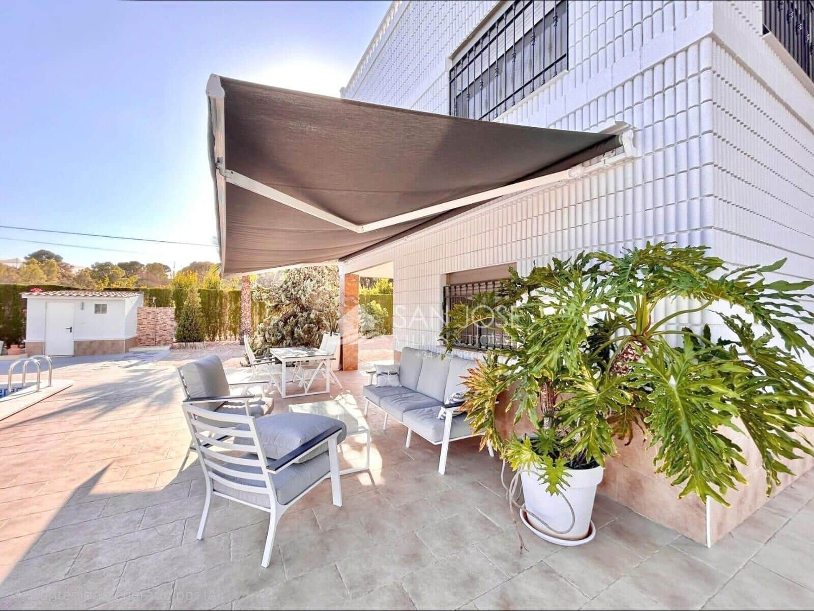 3 soveværelse Villa til salg i Elche / Elx med swimmingpool - € 489.000 (Ref: 9449063)