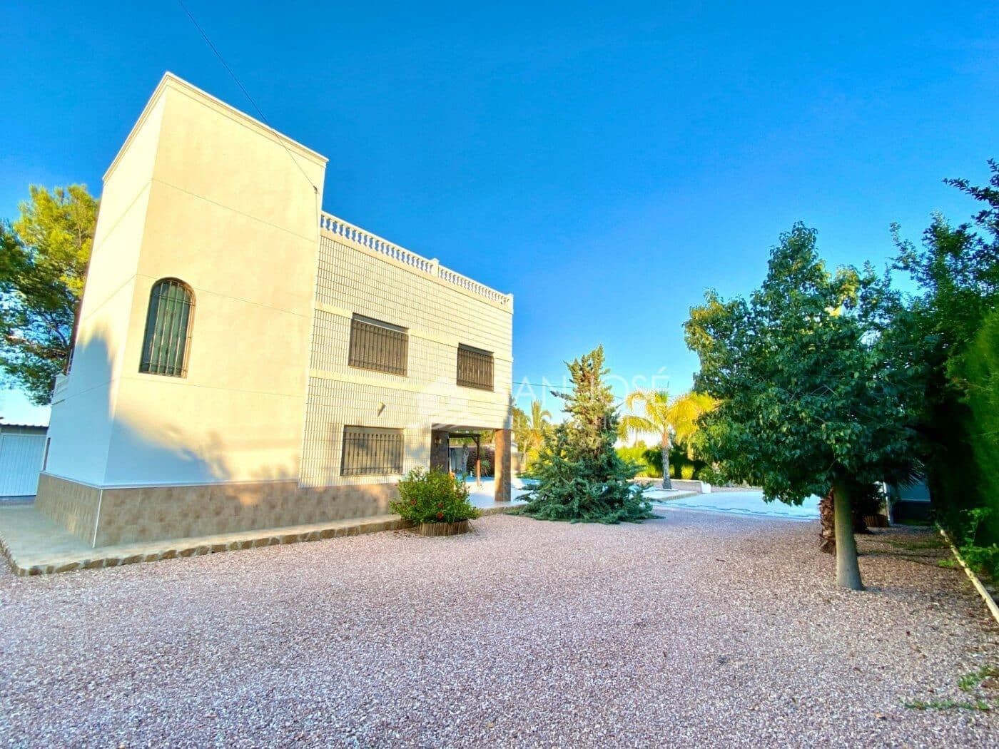 3 soveværelse Villa til salg i Elche / Elx med swimmingpool - € 489.000 (Ref: 9449063)