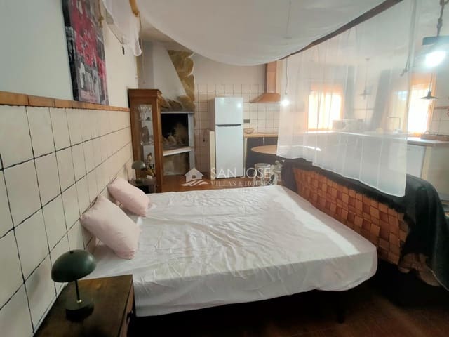 1 bedroom Villa for rent in Elche / Elx with pool - € 850 (Ref: 9449063)