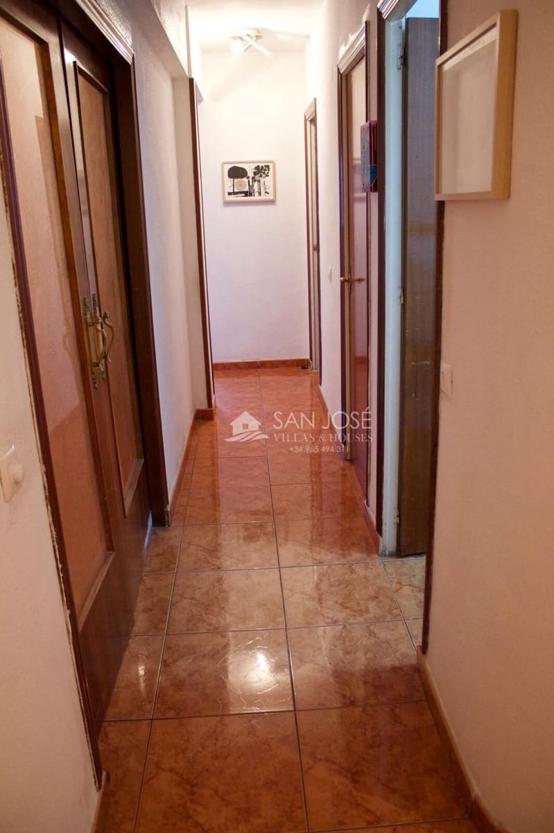 Piso de 3 habitaciones en Alicante / Alacant ciudad en venta - 157.000 € (Ref: 9453236)