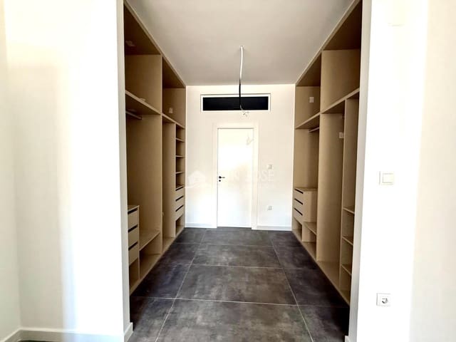 4 sovrum Lägenhet till salu i Monforte del Cid med garage - 225 000 € (Ref: 9453237)