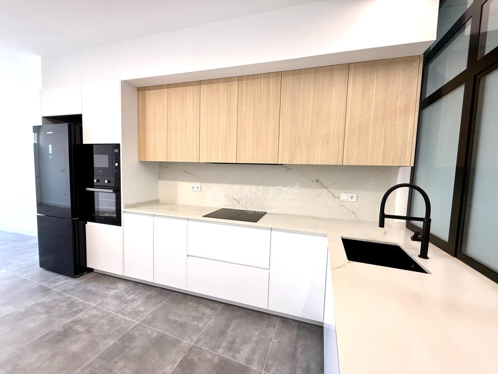 4 sovrum Lägenhet till salu i Monforte del Cid med garage - 225 000 € (Ref: 9453237)