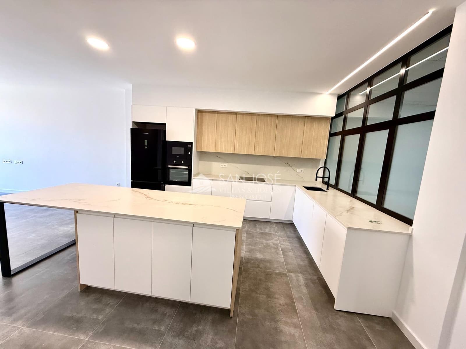 4 sovrum Lägenhet till salu i Monforte del Cid med garage - 225 000 € (Ref: 9453237)