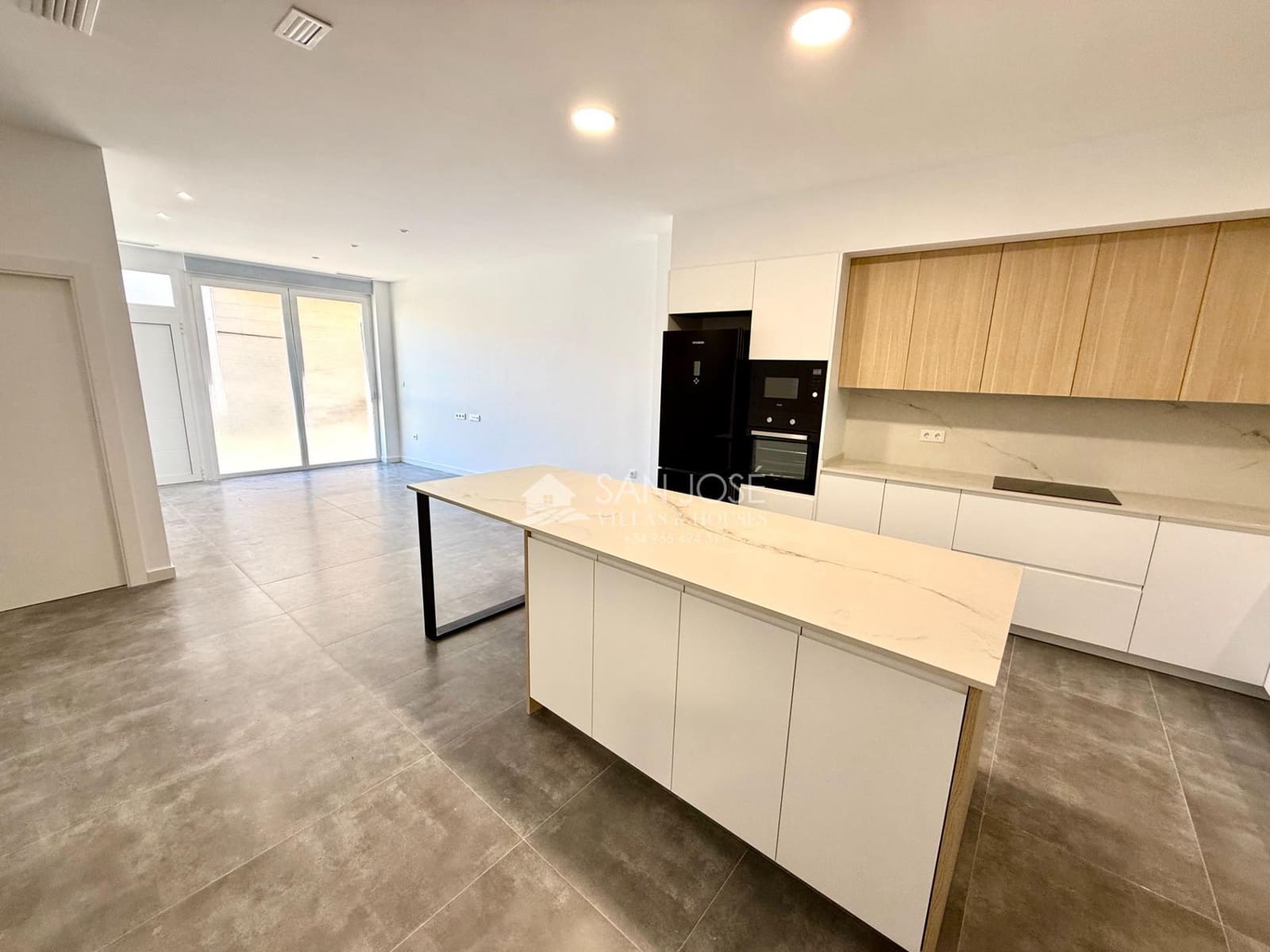 4 sovrum Lägenhet till salu i Monforte del Cid med garage - 225 000 € (Ref: 9453237)