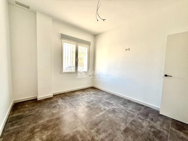 4 sovrum Lägenhet till salu i Monforte del Cid med garage - 225 000 € (Ref: 9453237)