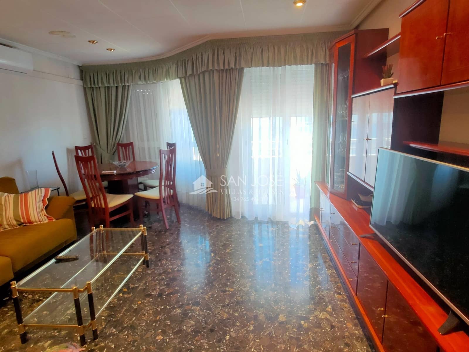 Piso de 3 habitaciones en Aspe en venta con piscina - 157.260 € (Ref: 9474847)