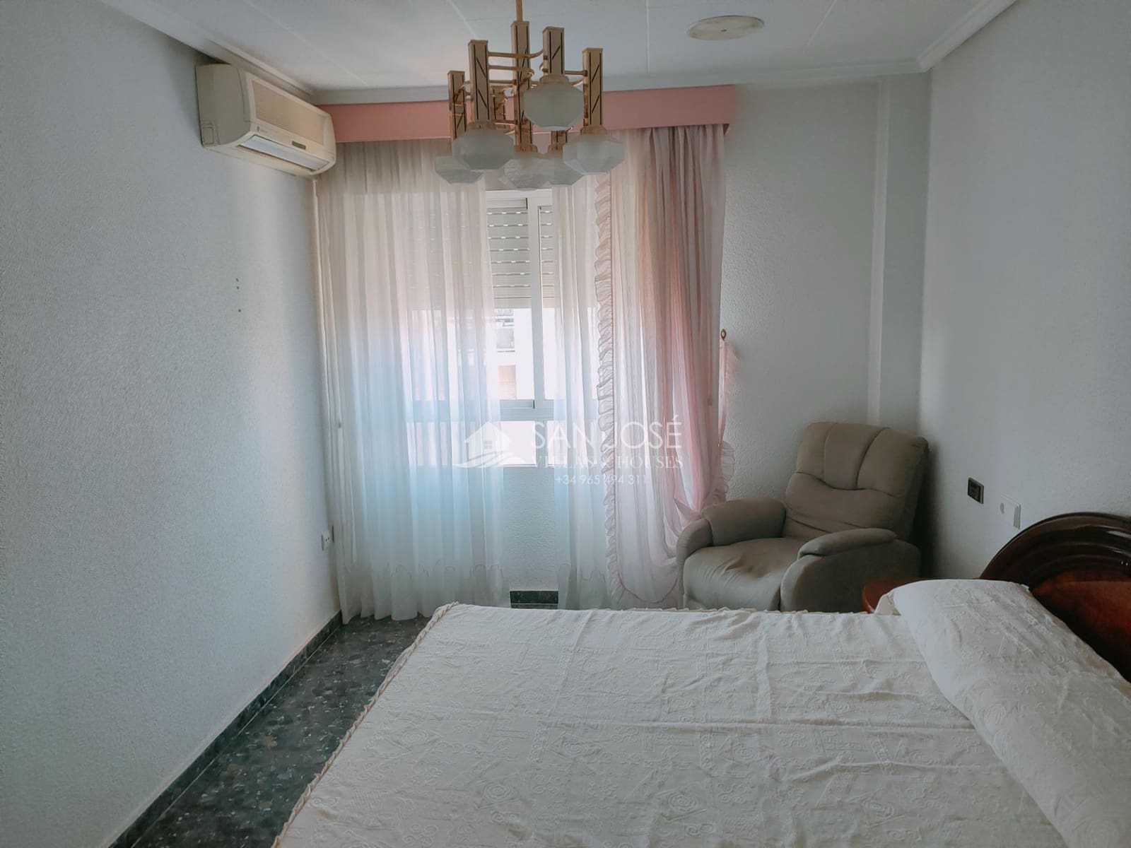 Piso de 3 habitaciones en Aspe en venta con piscina - 157.260 € (Ref: 9474847)