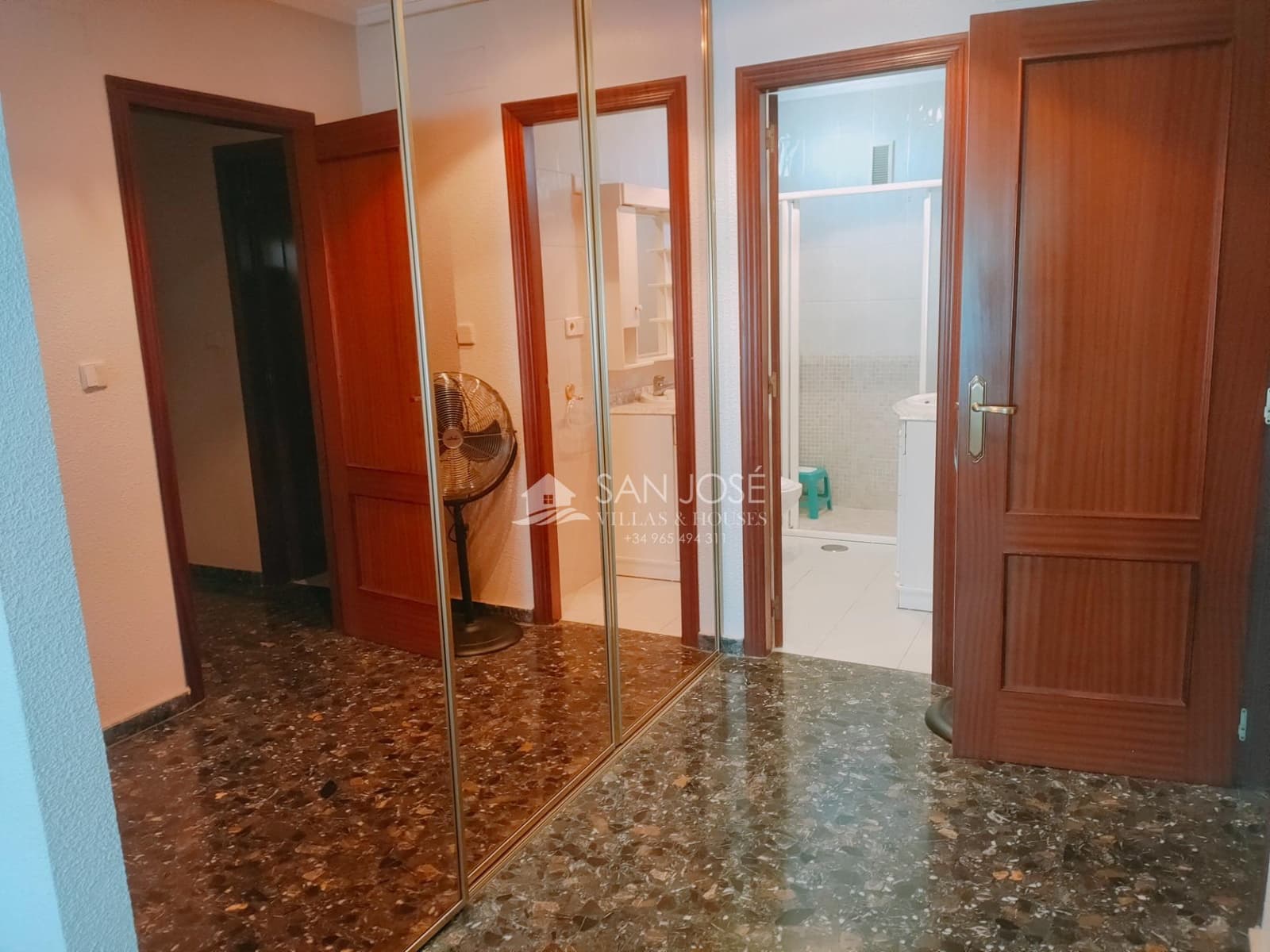 Piso de 3 habitaciones en Aspe en venta con piscina - 157.260 € (Ref: 9474847)