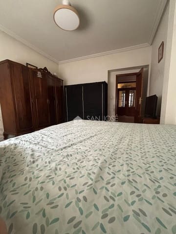 6 soveværelse Byhus til salg i Monforte del Cid med garage - € 137.260 (Ref: 9496400)