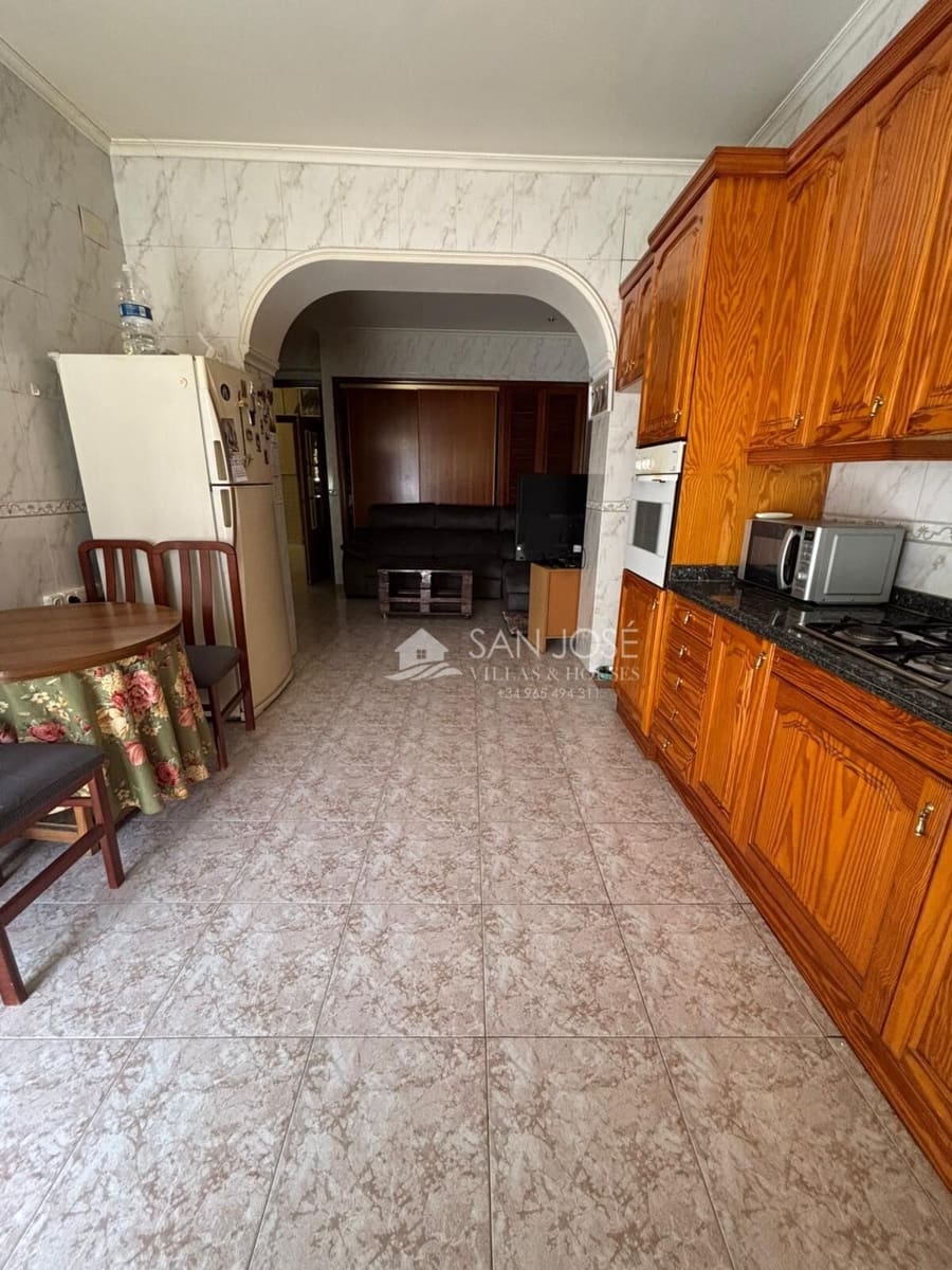 6 bedroom Townhouse for sale in Monforte del Cid with garage - € 137,260 (Ref: 9496400)