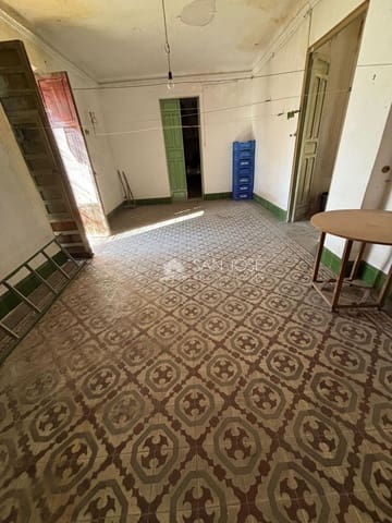 6 soveværelse Byhus til salg i Monforte del Cid med garage - € 137.260 (Ref: 9496400)