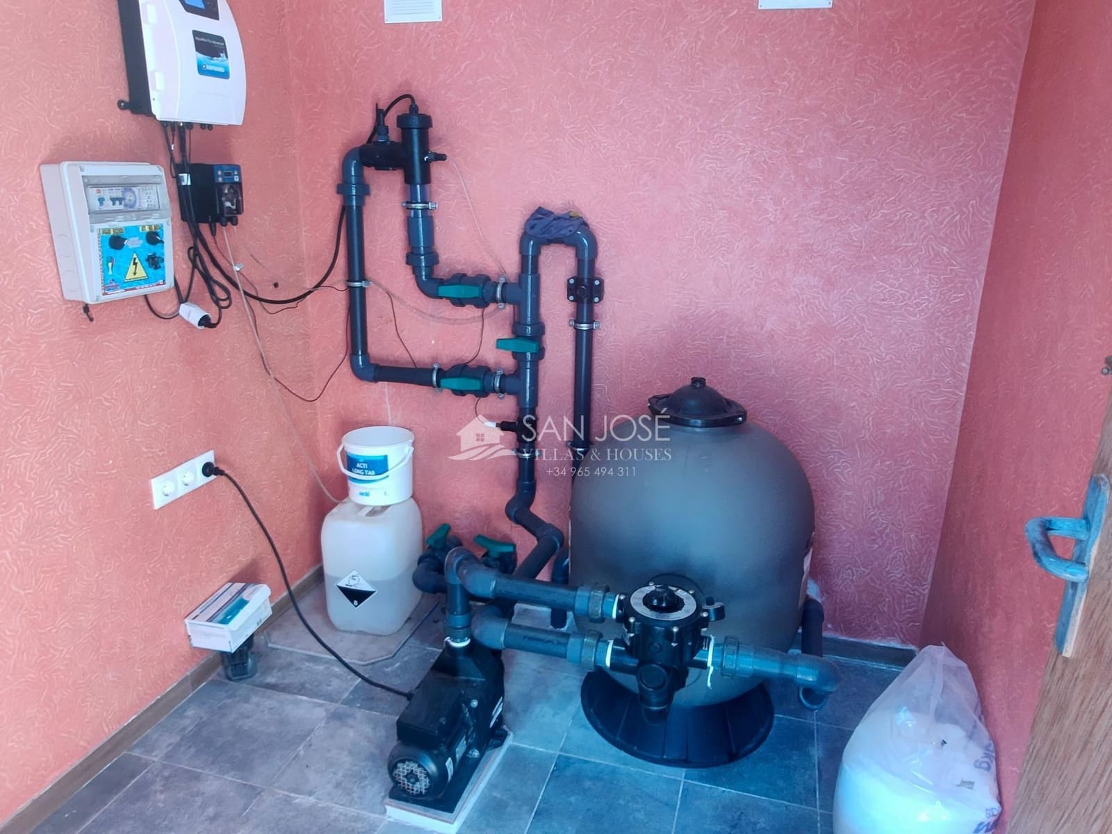 6 soveværelse Villa til salg i Aspe med swimmingpool - € 360.000 (Ref: 9497569)