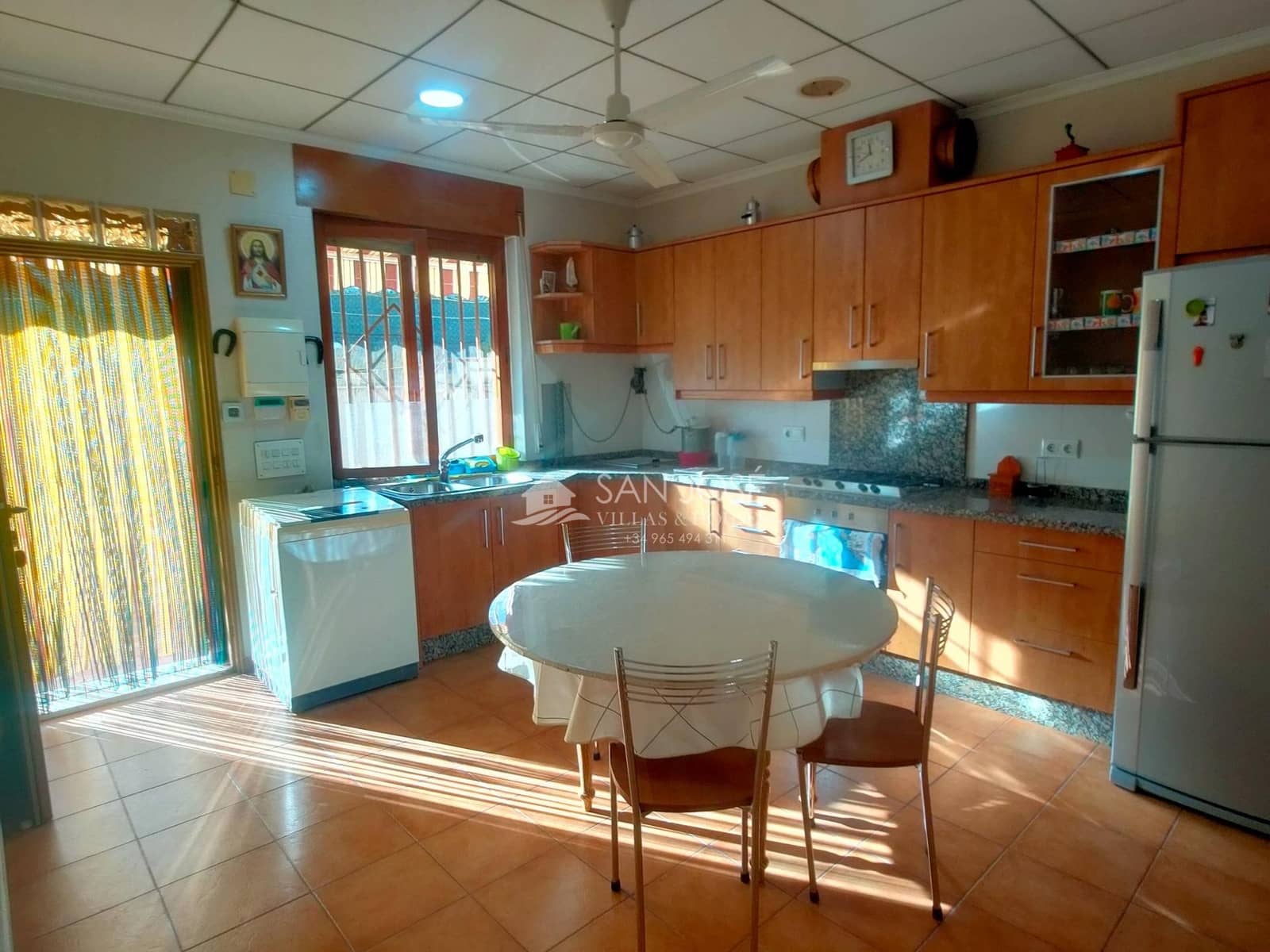 6 soverom Villa til salgs i Aspe med svømmebasseng - € 350 000 (Ref: 9497569)