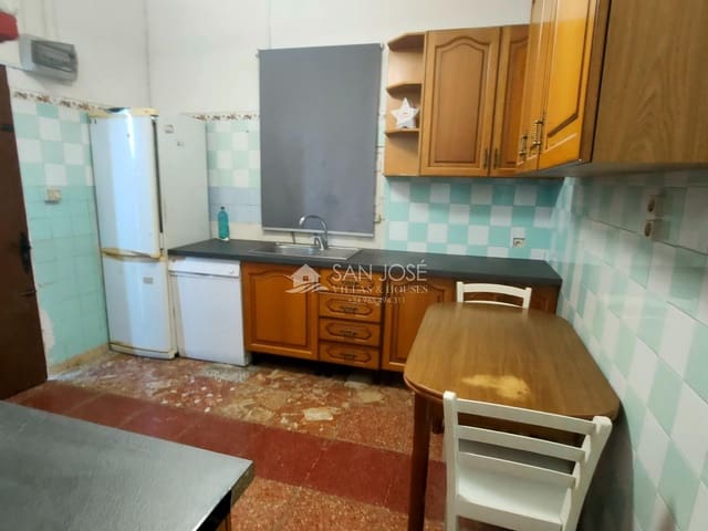 5 bedroom Villa for sale in Novelda with pool - € 197,260 (Ref: 9497570)