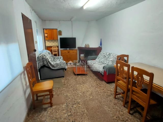 5 bedroom Villa for sale in Novelda with pool - € 197,260 (Ref: 9497570)