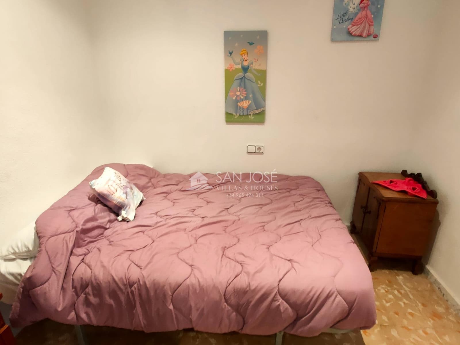 5 bedroom Villa for sale in Novelda with pool - € 197,260 (Ref: 9497570)