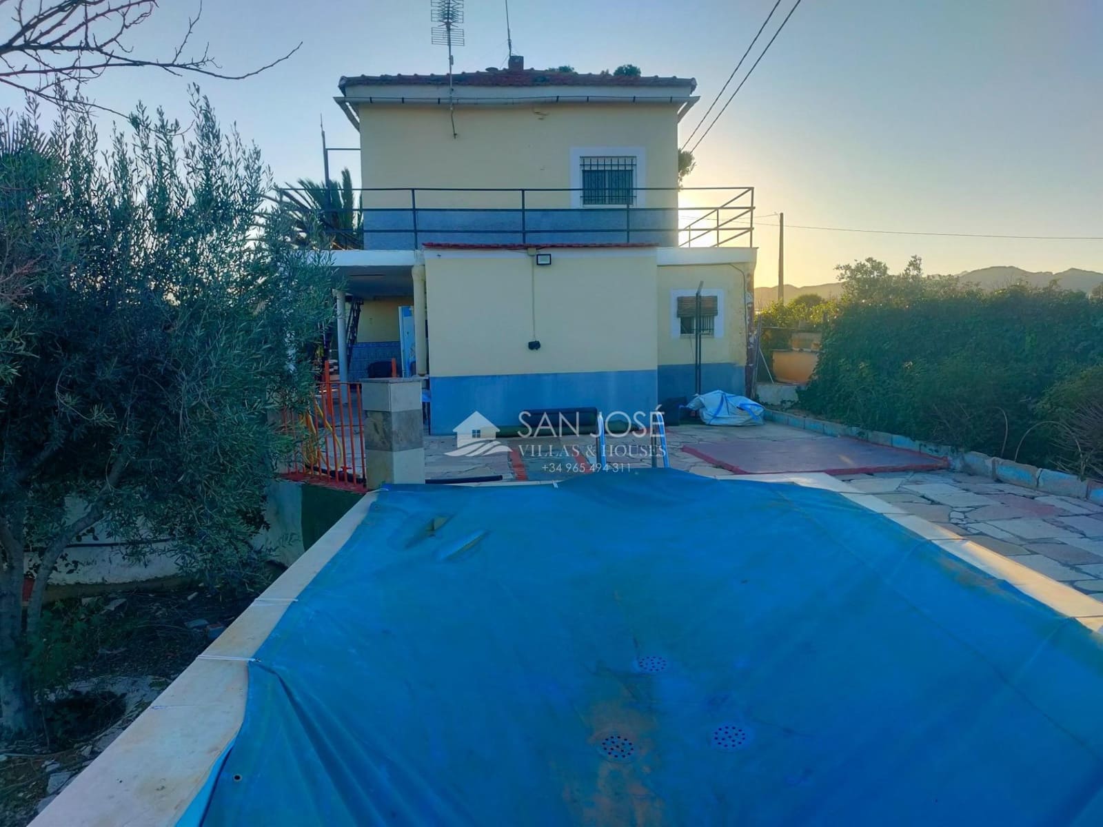 5 bedroom Villa for sale in Novelda with pool - € 197,260 (Ref: 9497570)