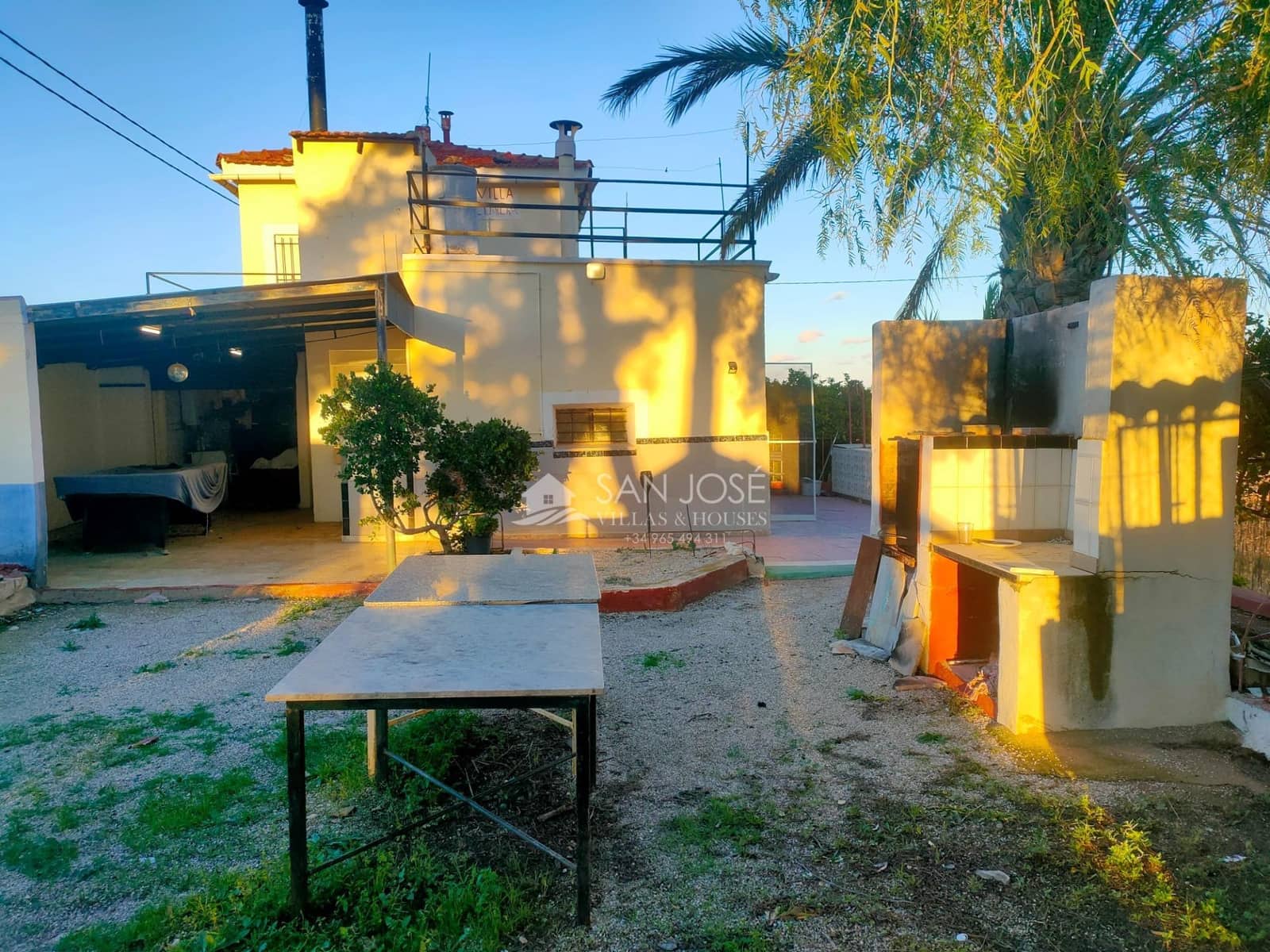 5 bedroom Villa for sale in Novelda with pool - € 197,260 (Ref: 9497570)