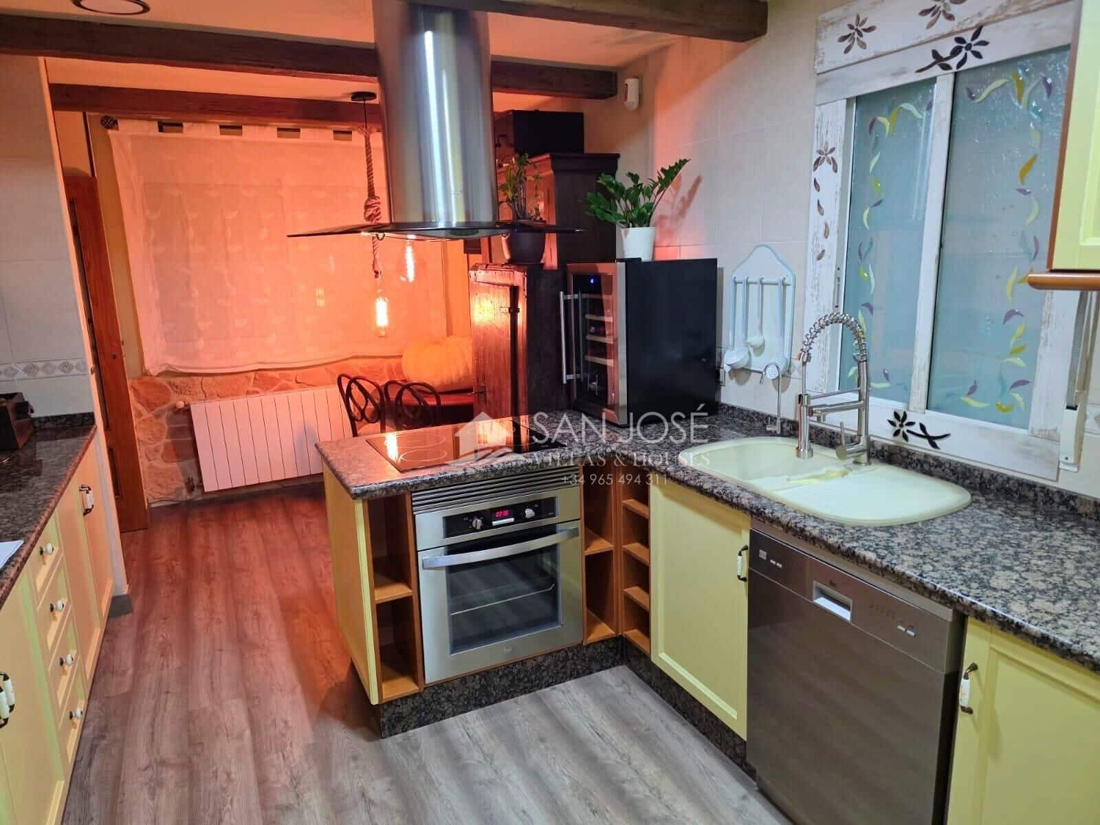 Chalet de 3 habitaciones en Aspe en venta con piscina garaje - 339.900 € (Ref: 9499772)