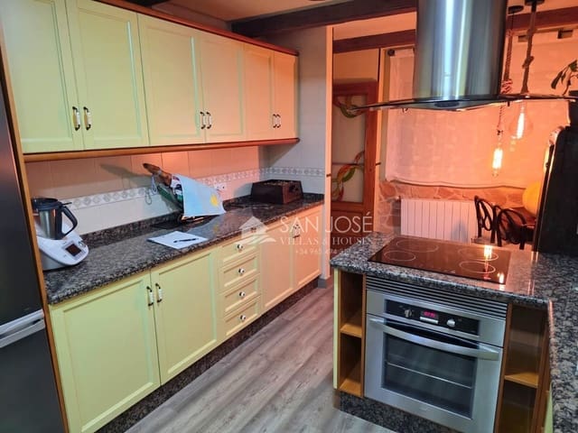 Chalet de 3 habitaciones en Aspe en venta con piscina garaje - 339.900 € (Ref: 9499772)