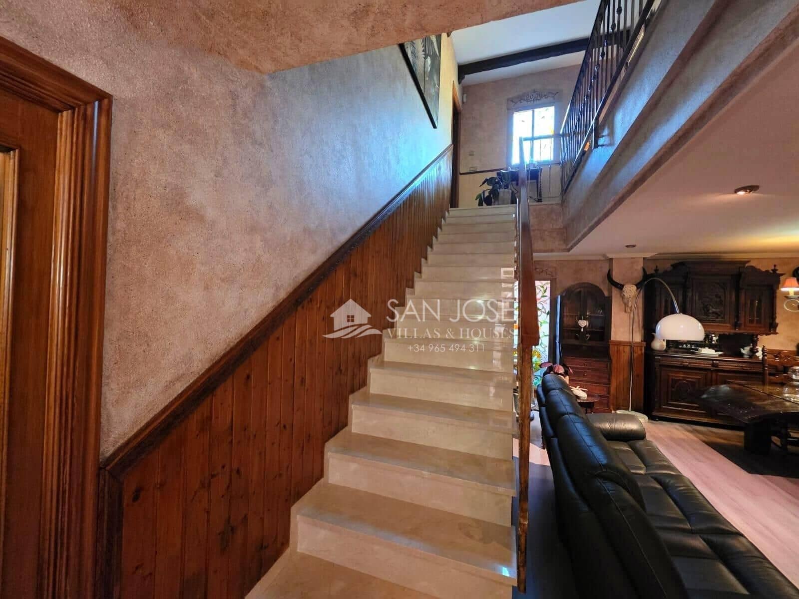 Chalet de 3 habitaciones en Aspe en venta con piscina garaje - 339.900 € (Ref: 9499772)