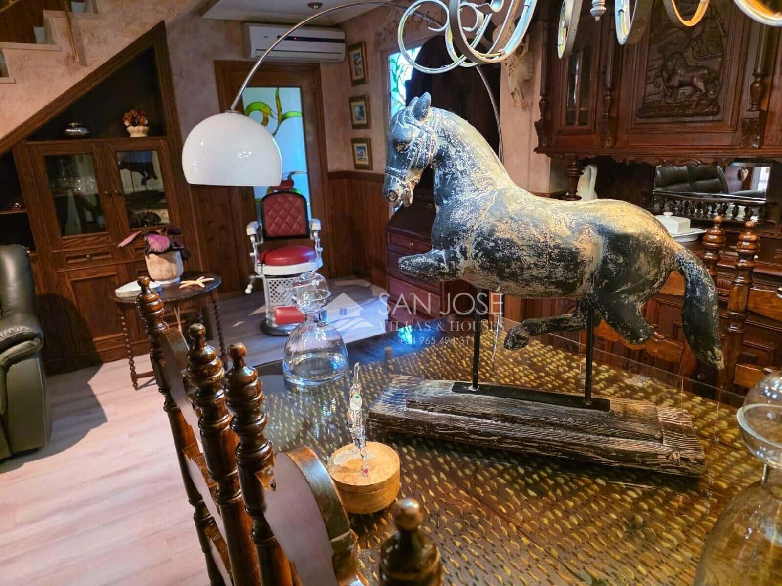 Chalet de 3 habitaciones en Aspe en venta con piscina garaje - 339.900 € (Ref: 9499772)