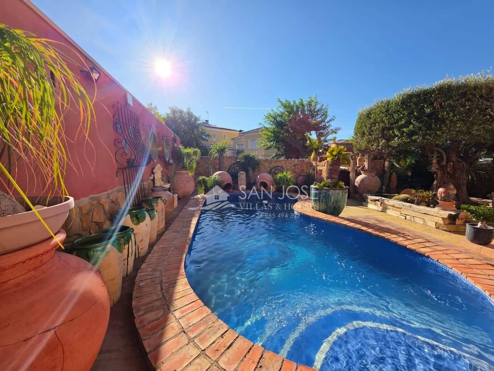 Chalet de 3 habitaciones en Aspe en venta con piscina garaje - 339.900 € (Ref: 9499772)