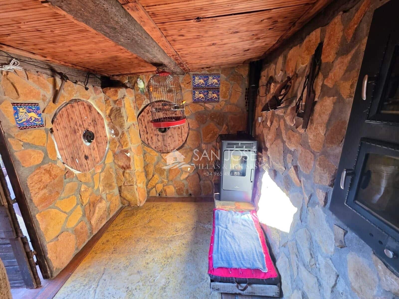 Chalet de 3 habitaciones en Aspe en venta con piscina garaje - 339.900 € (Ref: 9499772)