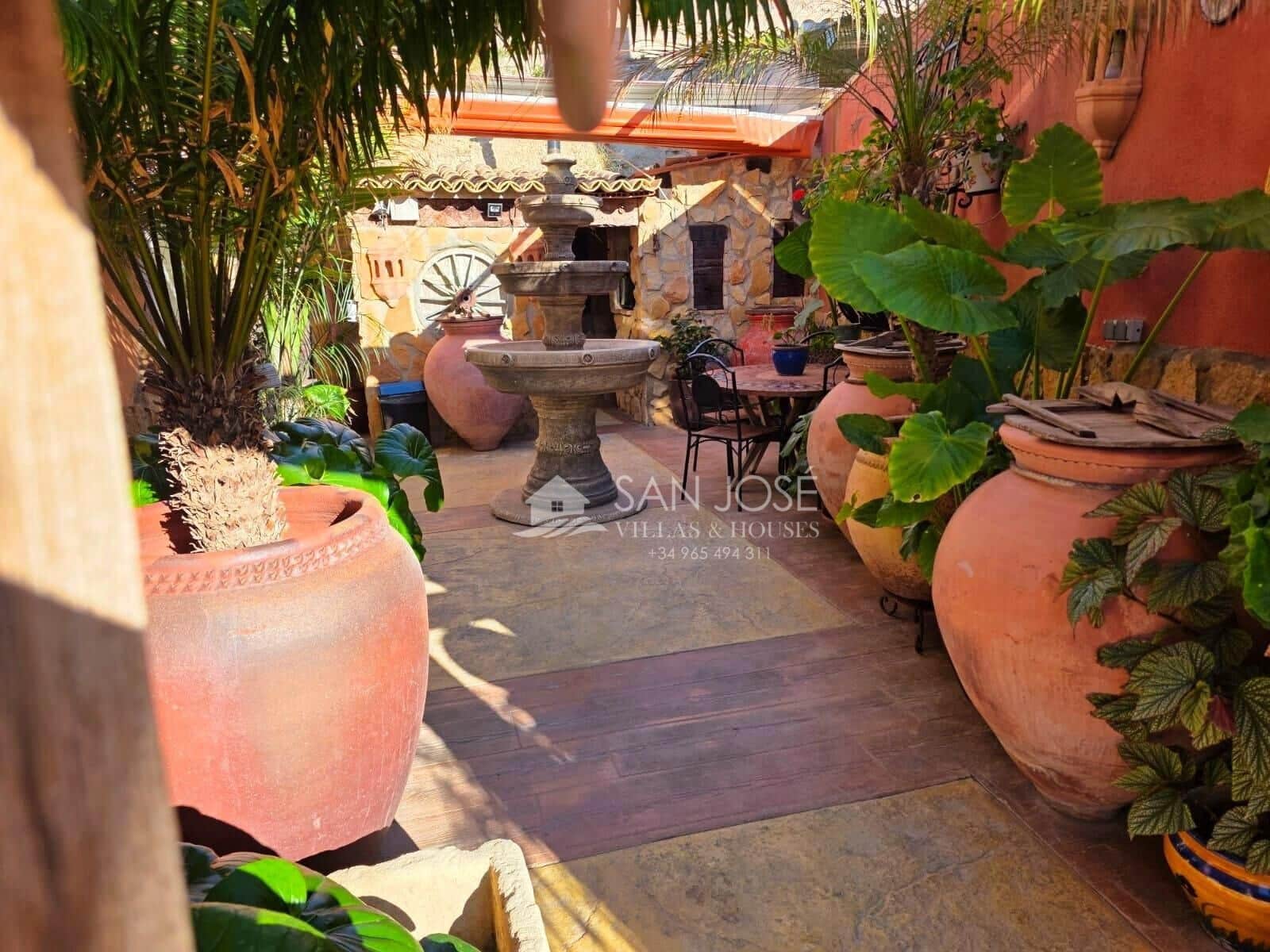 Chalet de 3 habitaciones en Aspe en venta con piscina garaje - 339.900 € (Ref: 9499772)