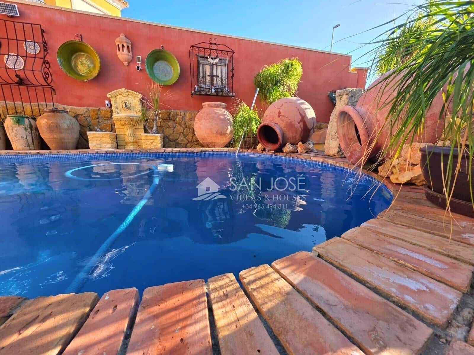 Chalet de 3 habitaciones en Aspe en venta con piscina garaje - 339.900 € (Ref: 9499772)