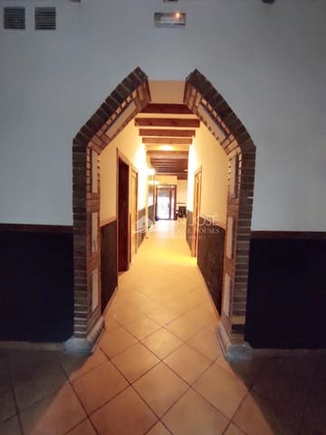 Kommersiell att hyra i Novelda - 550 € (Ref: 9509216)