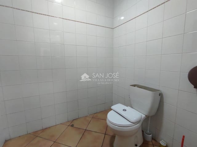 Kommersiell att hyra i Novelda - 550 € (Ref: 9509216)