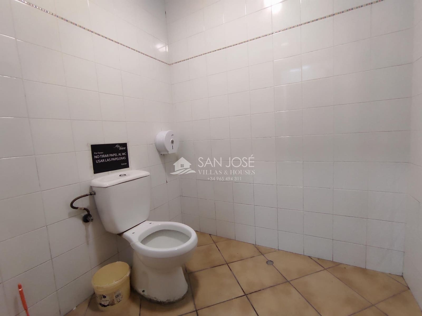 Kommersiell att hyra i Novelda - 550 € (Ref: 9509216)