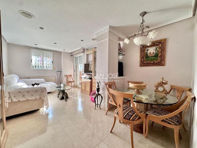 3 sovrum Lägenhet till salu i Ciutat Esportiva, Elche / Elx med pool garage - 274 680 € (Ref: 9513605)