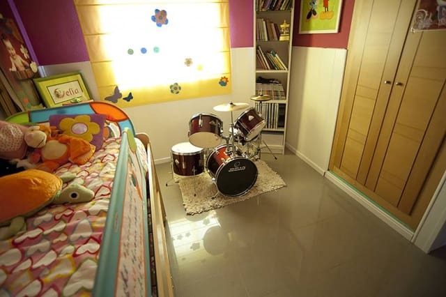 3 sovrum Lägenhet att hyra i Aspe med garage - 600 € (Ref: 9524505)