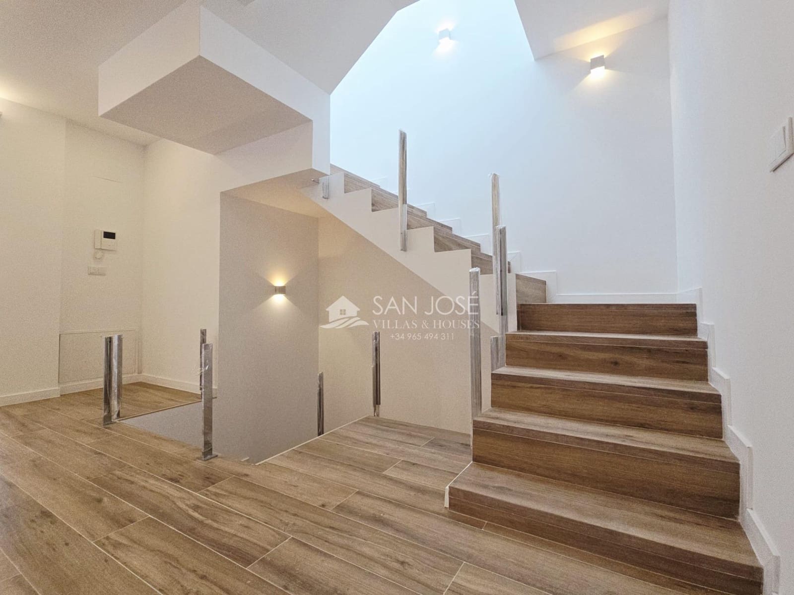 4 Zimmer Haus zu verkaufen in Aspe mit Garage - 465.000 € (Ref: 9533961)