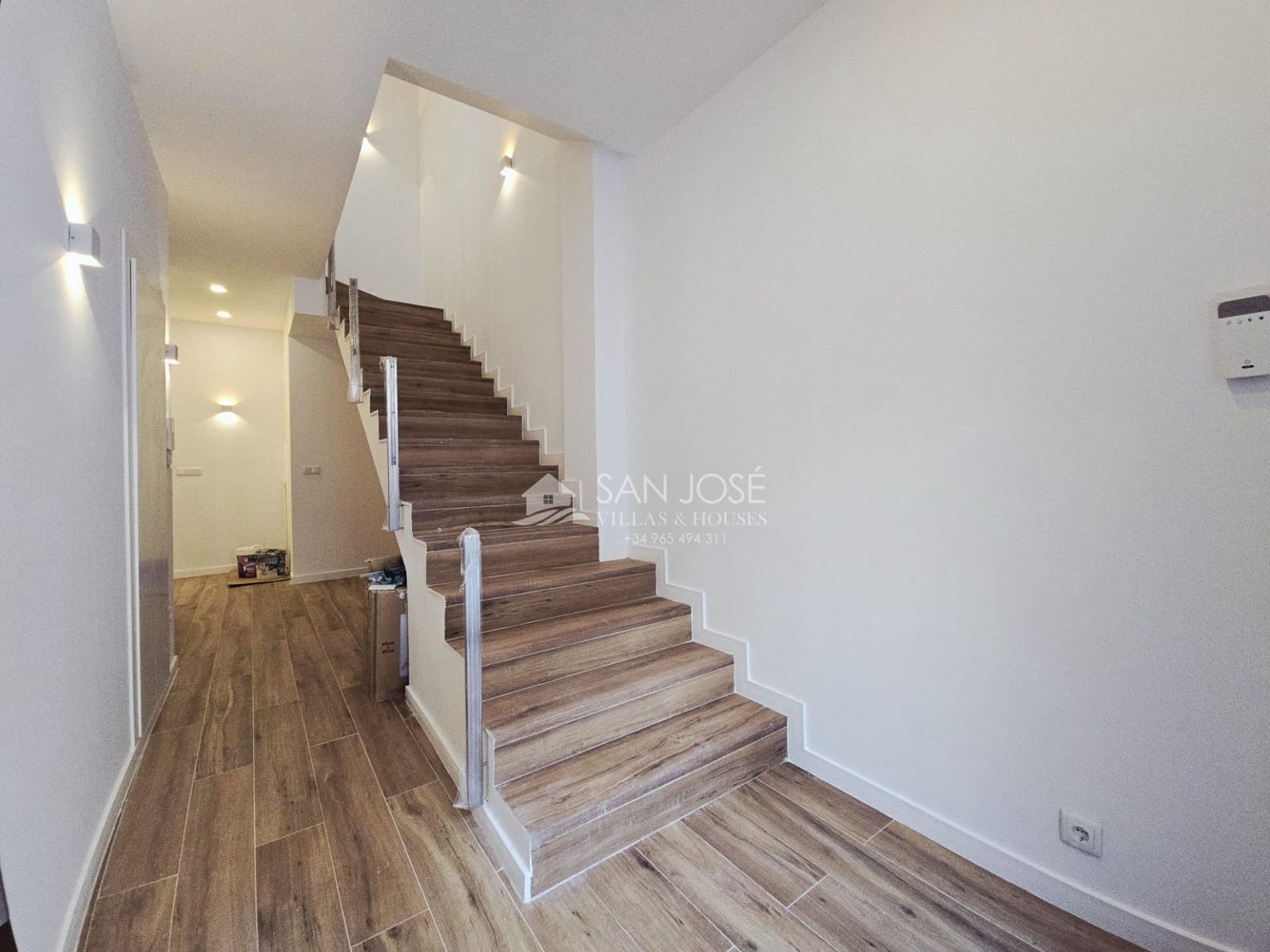 4 Zimmer Haus zu verkaufen in Aspe mit Garage - 465.000 € (Ref: 9533961)