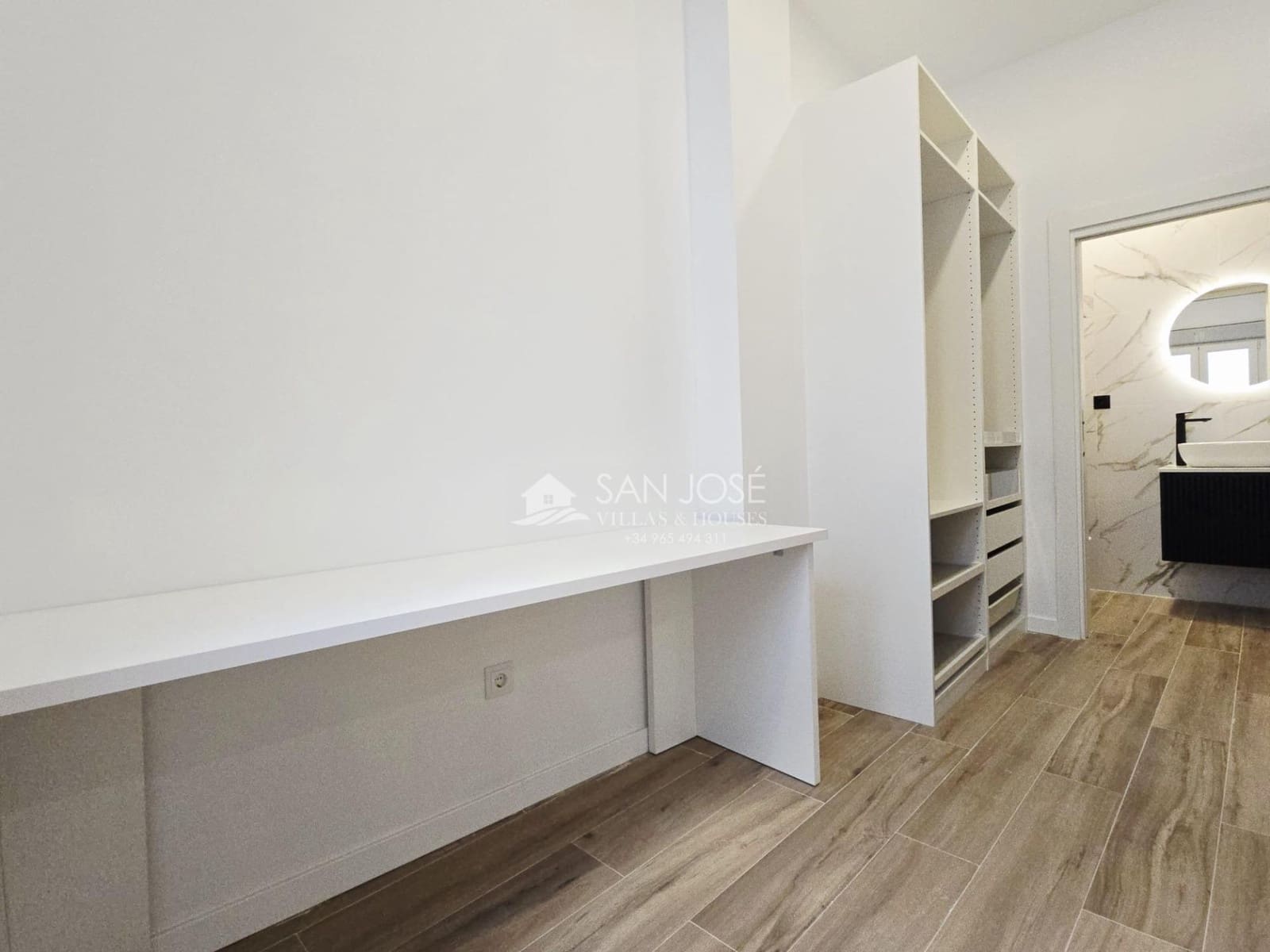 4 Zimmer Haus zu verkaufen in Aspe mit Garage - 465.000 € (Ref: 9533961)