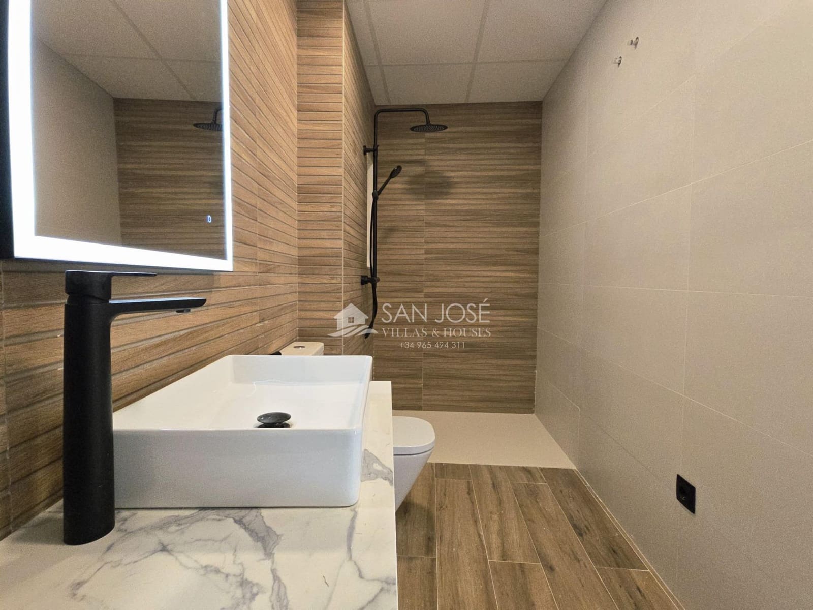 4 Zimmer Haus zu verkaufen in Aspe mit Garage - 465.000 € (Ref: 9533961)