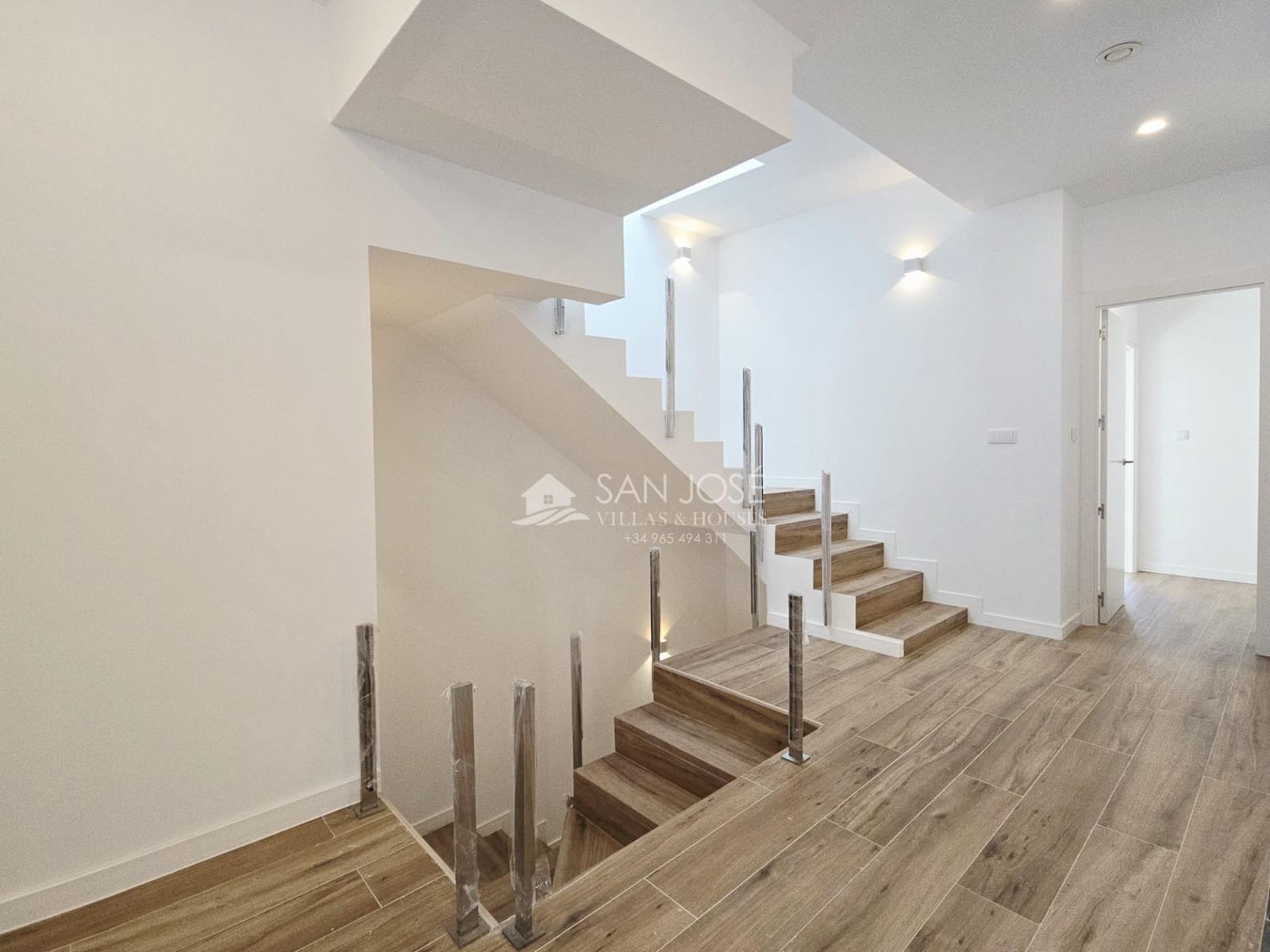 4 Zimmer Haus zu verkaufen in Aspe mit Garage - 465.000 € (Ref: 9533961)