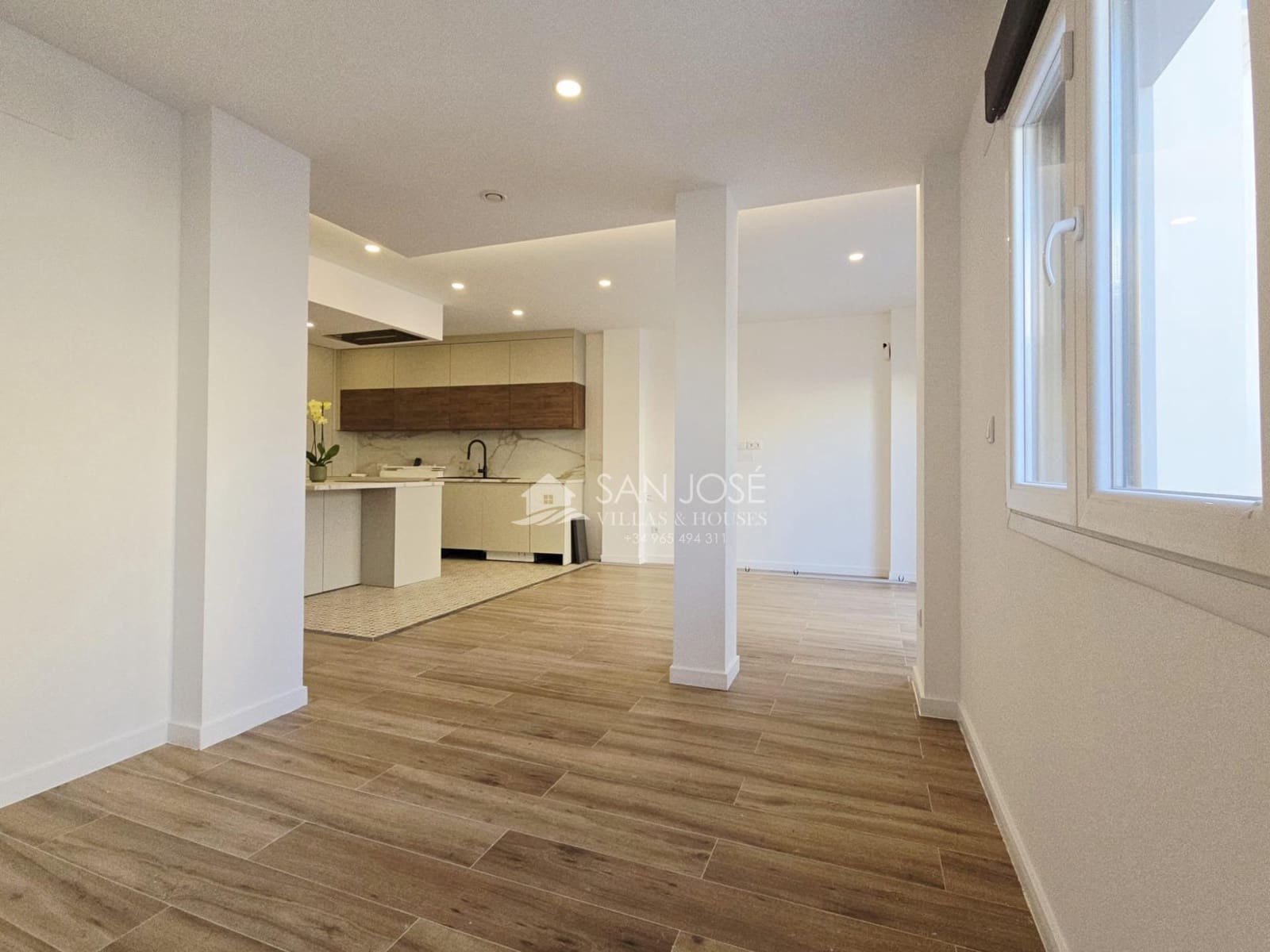 4 Zimmer Haus zu verkaufen in Aspe mit Garage - 465.000 € (Ref: 9533961)