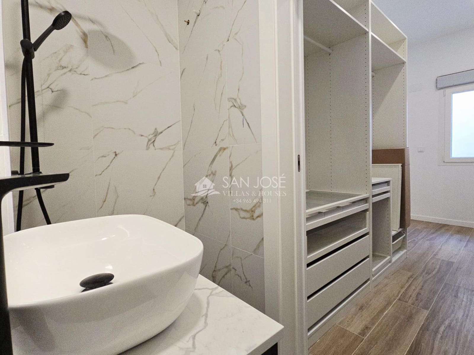 4 Zimmer Haus zu verkaufen in Aspe mit Garage - 465.000 € (Ref: 9533961)