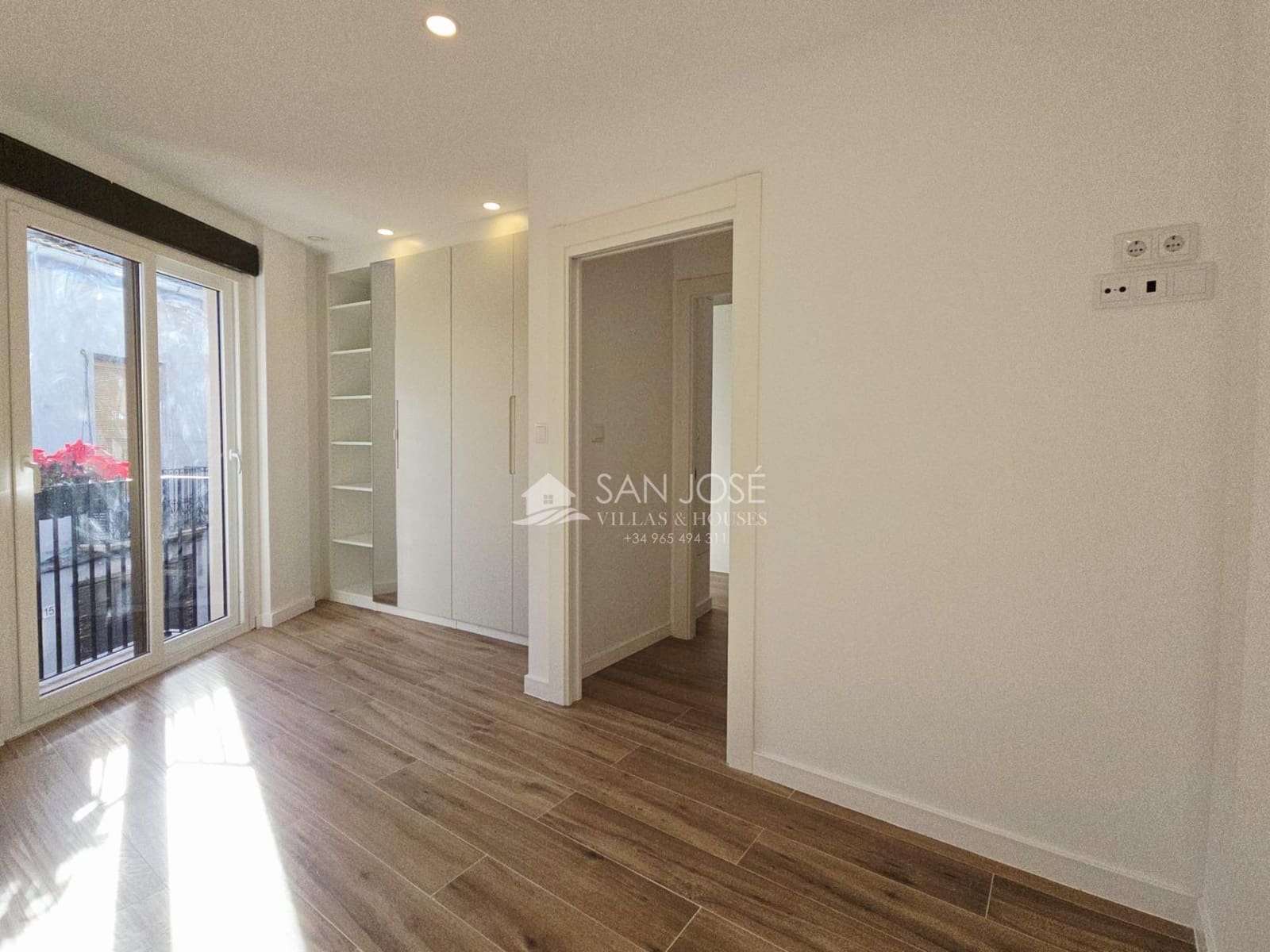 4 Zimmer Haus zu verkaufen in Aspe mit Garage - 465.000 € (Ref: 9533961)