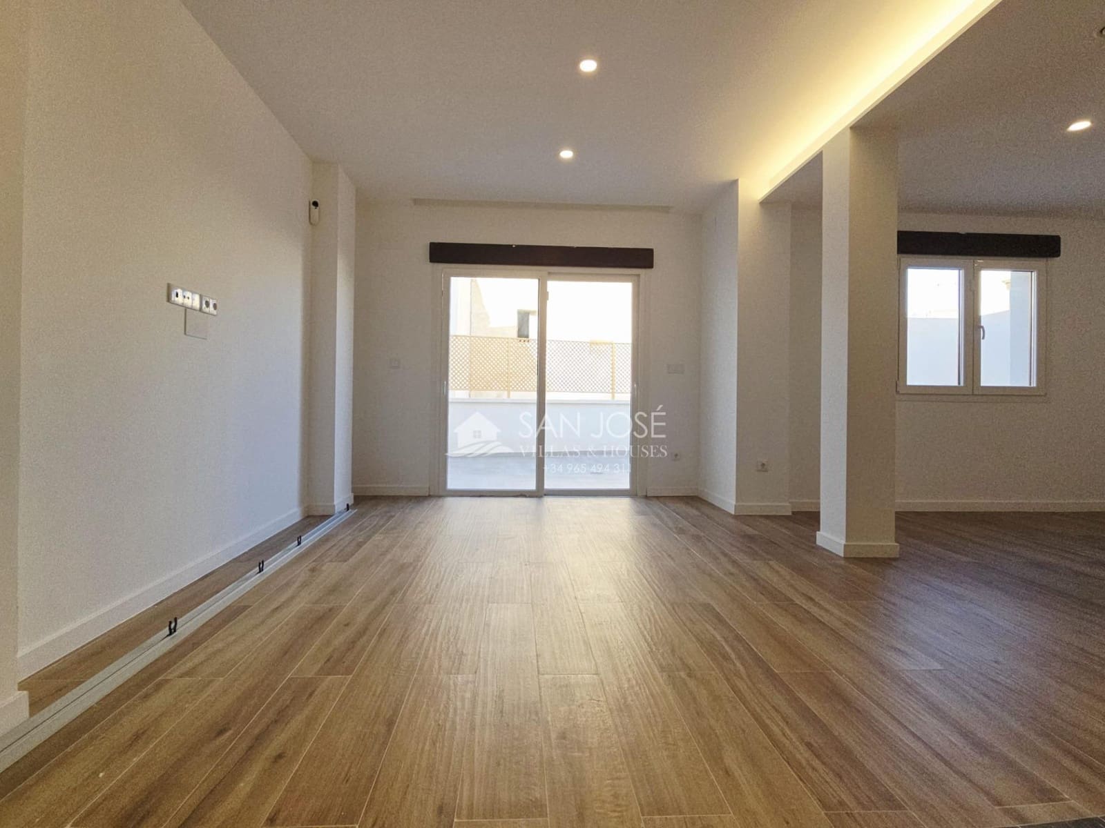 4 Zimmer Haus zu verkaufen in Aspe mit Garage - 465.000 € (Ref: 9533961)